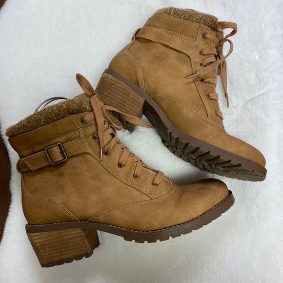 American Eagle‎ Chunky Heel Ankle Boots Lace Up Sweater Top, size 9 - Picture 6 of 13